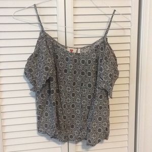 Cold shoulder top